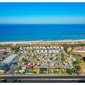Discovery Parks - Beachfront Hotel