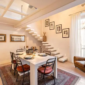 art-apartment-luxury-sofia-suite.it-tuscanyhotel.com/
